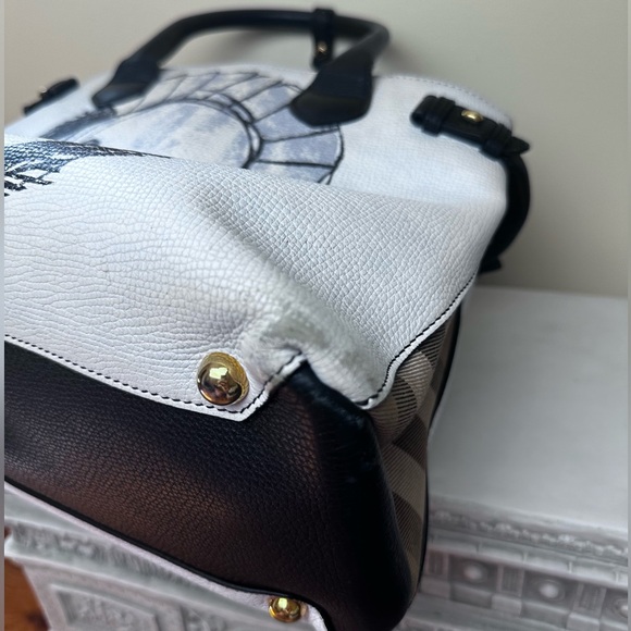 Burberry Limited Addition bag - Picture 8 of 12